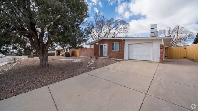 Building Photo - Cute Rancher in Security/Widefield Rental