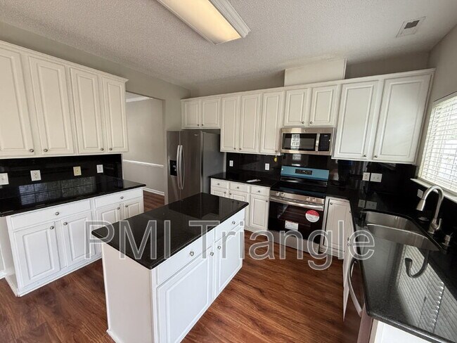 Photo - 281 Joshua Glen Ln