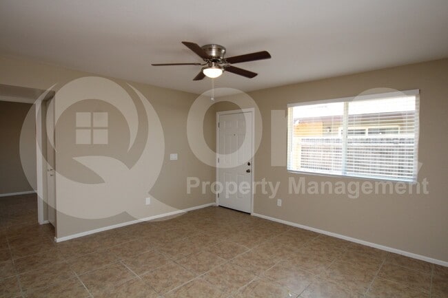 Photo - 140 E Ingram St