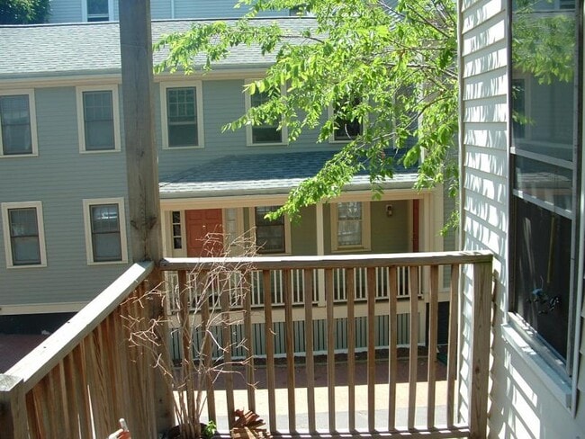 376 Washington St Unit 2