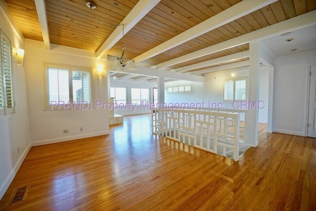 Photo - 225 California Ave
