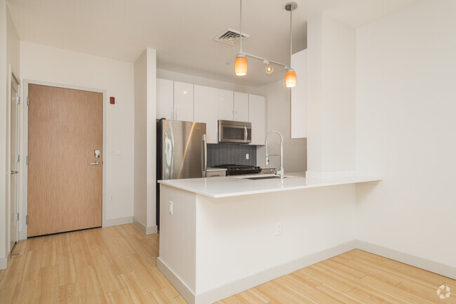 Building Photo - 309 D St Rental