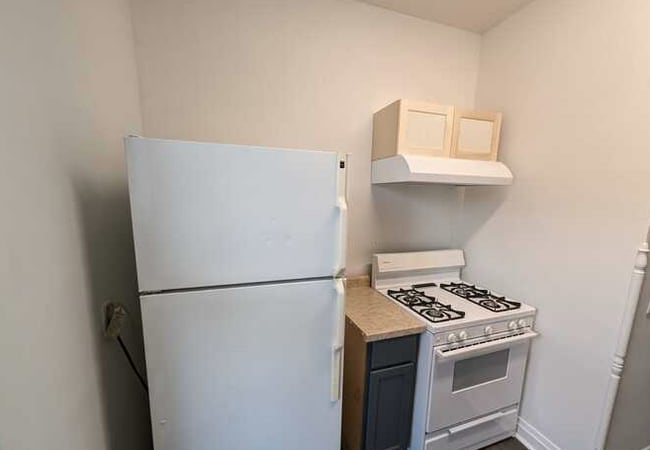 Photo - 202 E Barker Ave Unit 2