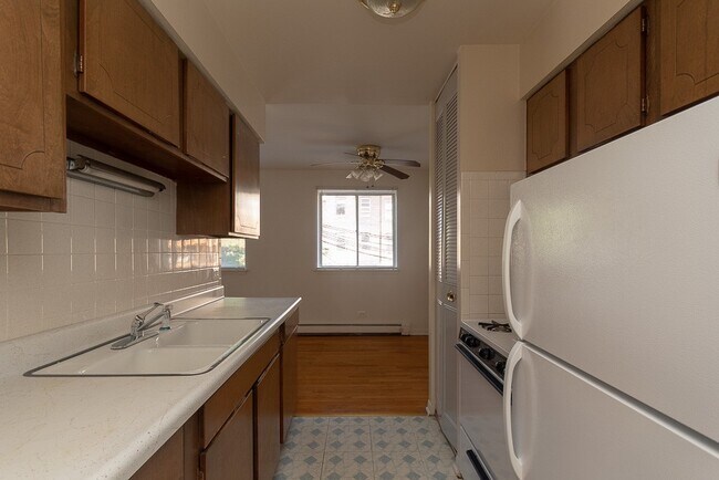 Photo - 535 W Aldine Ave Unit 113