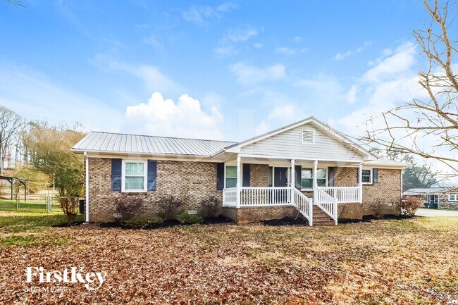 Photo - 4842 Greenwood Dr