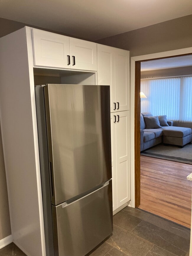 Photo - 210 Skylark Dr