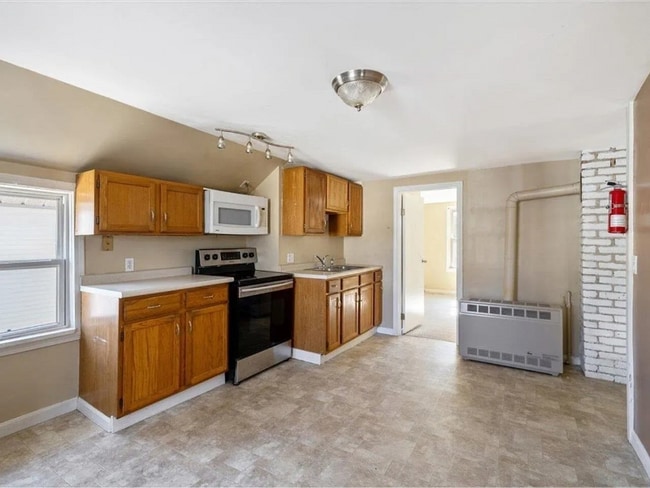 Photo - 92 West St Unidad B