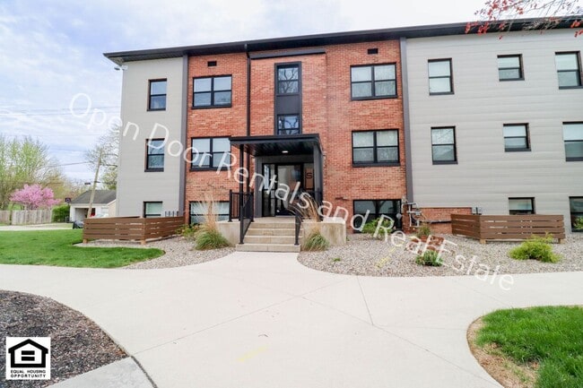 Building Photo - 1823 Griswold Dr Unit S01