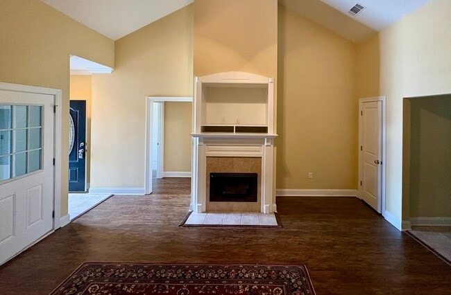 Photo - 113 Ledbury Cove