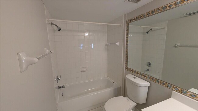 Photo - 9640 NW 2nd St Unidad 5102