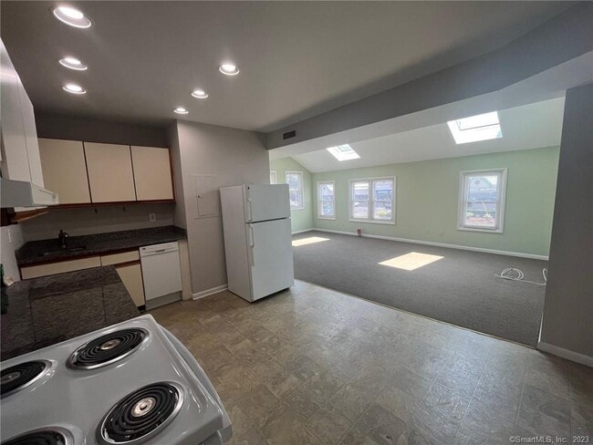 Photo - 558 Connecticut Ave Unit 4