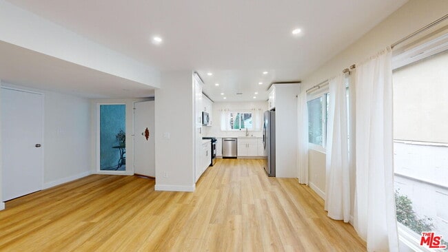 Photo - 4735 Nob Hill Dr