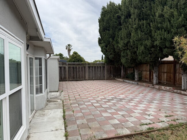 Photo - 4717 Beechwood Ave