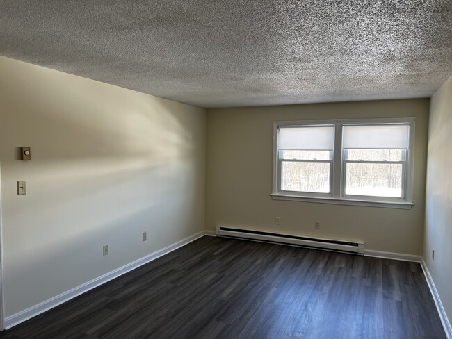 Building Photo - 250 Spring Cir Unit 303A