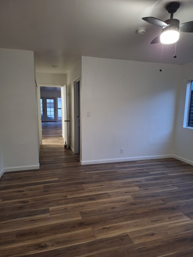 Building Photo - 1835 N Ave 53 Unit A