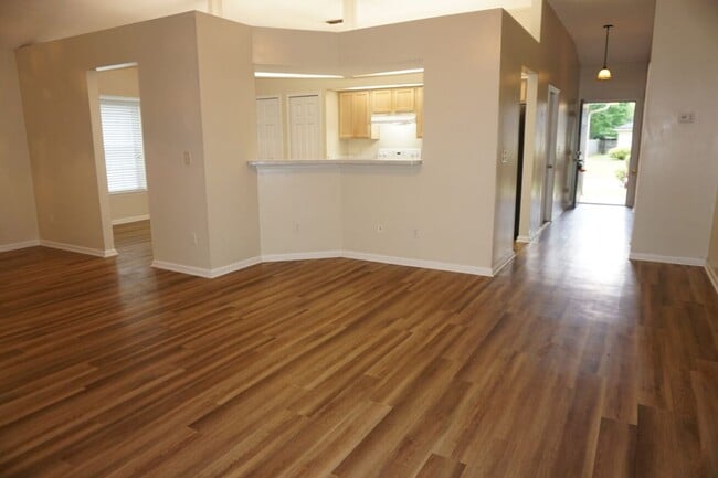 Photo - 5050 Acre Estates Dr
