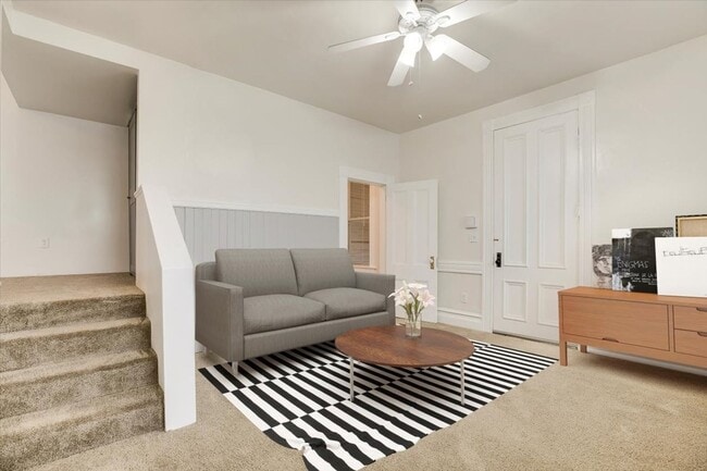 Photo - Charming 1-Bedroom Coming Soon! Unidad 1527D