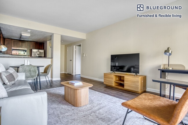 Photo - 565 Arastradero Rd Unidad SI FL3-ID706