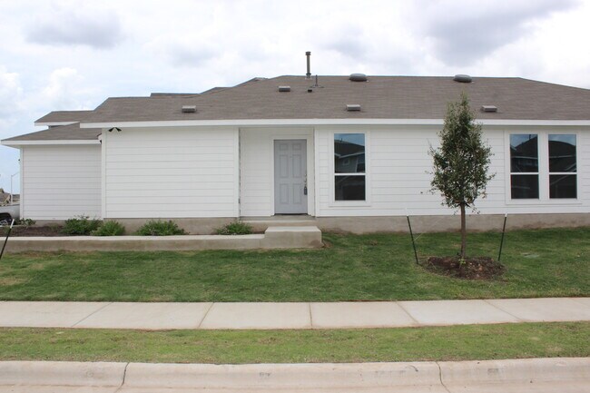 Photo - 108 White Dunes Dr