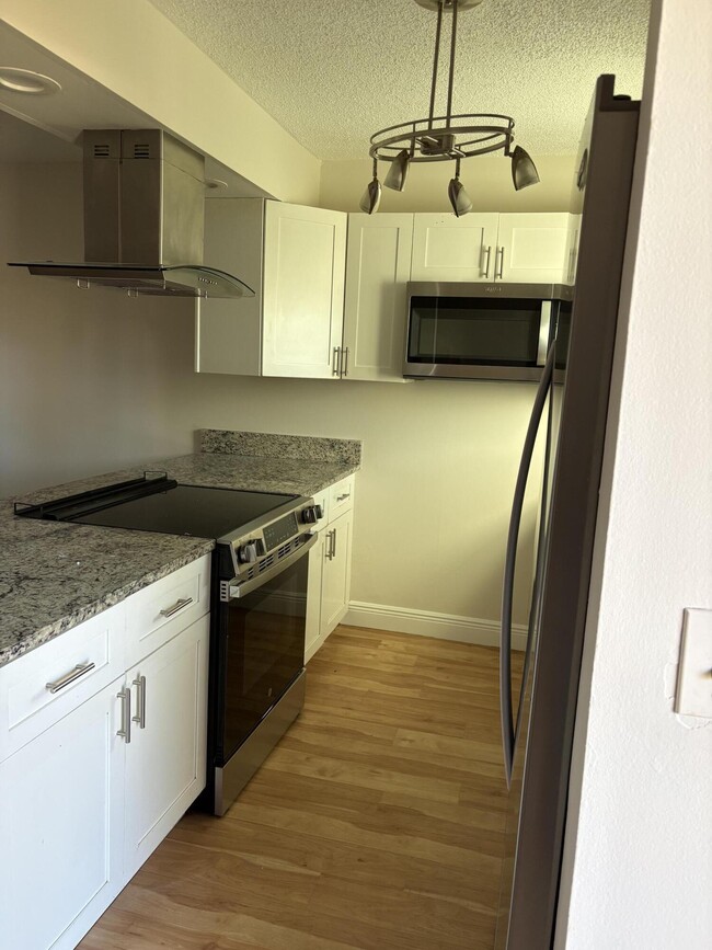 Photo - 5106 Pier Dr