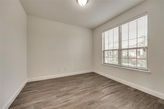 Photo - 2910 Winchester Ave