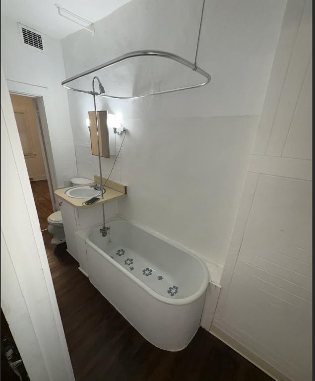 Photo - 3903 University Ave