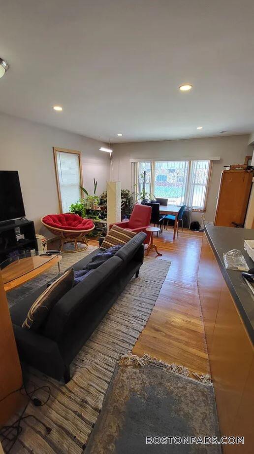 Photo - 132 Columbia St Unidad 1