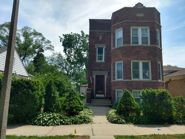 Building Photo - 3927 Kirk St Unit 2