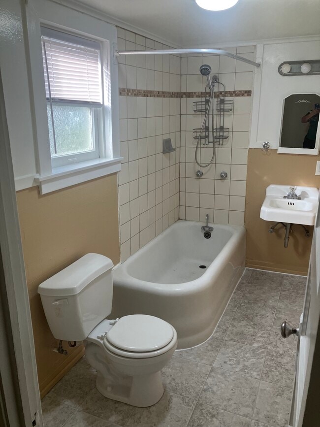 Photo - 430 S Shepherd St Unit 430 S Shepherd St