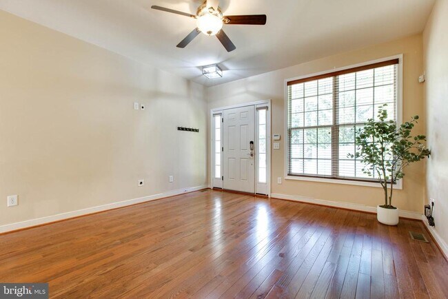 Photo - 130A Pineview Ave