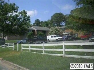 Photo - 357 Freedom St SW