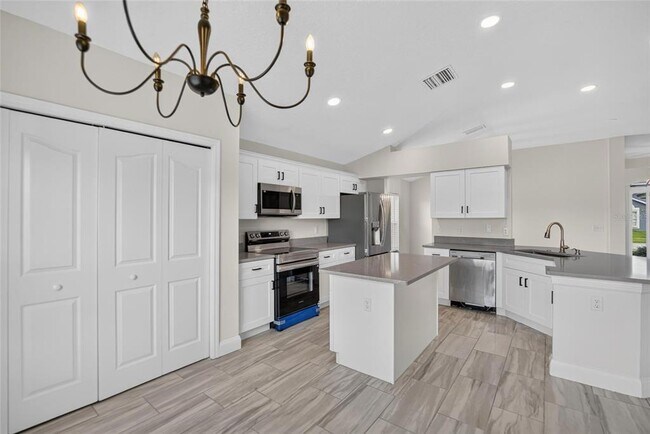 Photo - 1434 Hatcher Loop Dr