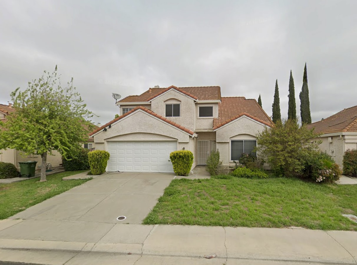 Photo - 4721 Mapleplain Ave