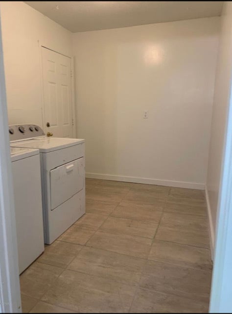Photo - 830 Lakewood Pl