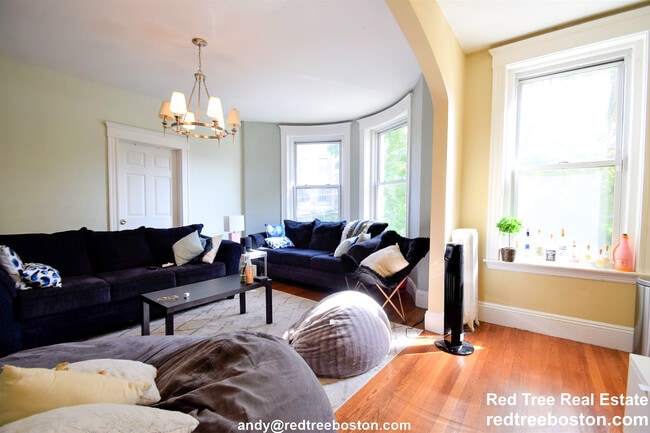 Photo - 184 Saint Paul St Unit 2