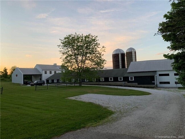 Photo - 120 Lime Rock Rd