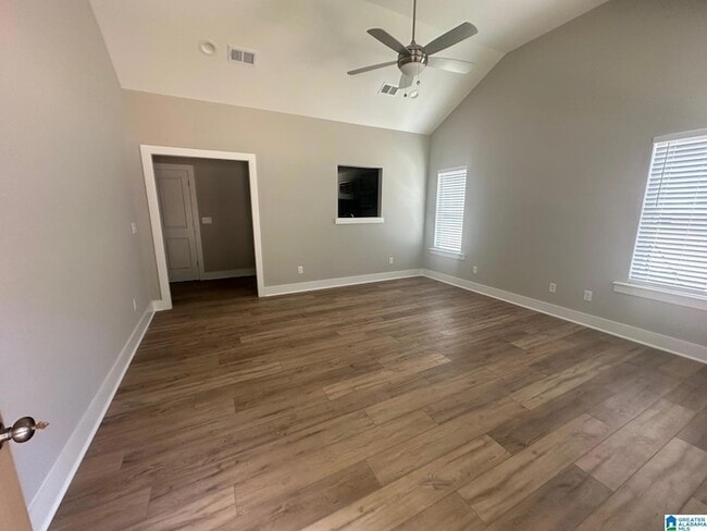 Photo - 15 Colonial Ln