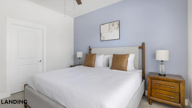 Photo - 4001 Ross Ave Unidad 168