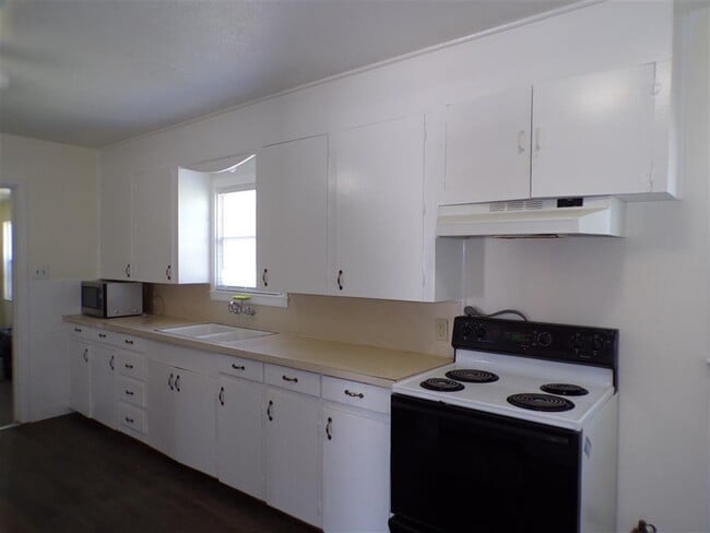 Photo - 1503 N Water St