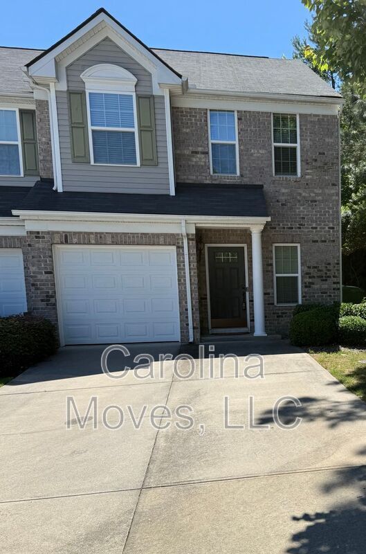 479 Woodbark Ct