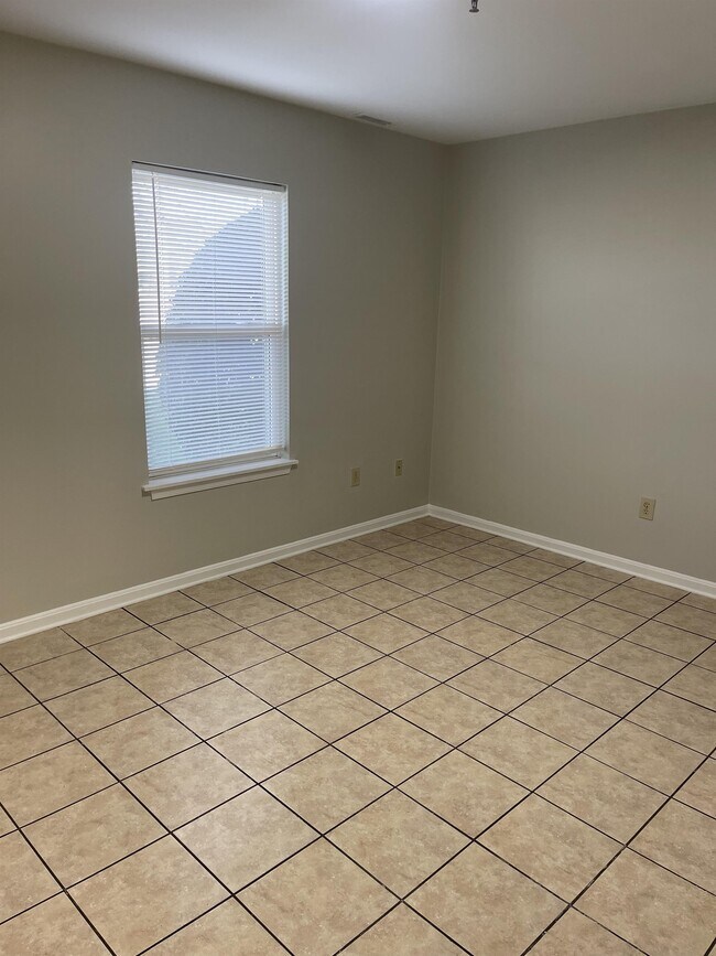 Photo - 255 Canal Park Dr