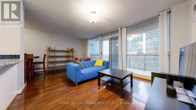 Photo - 33 Sheppard Ave E Unité 1105