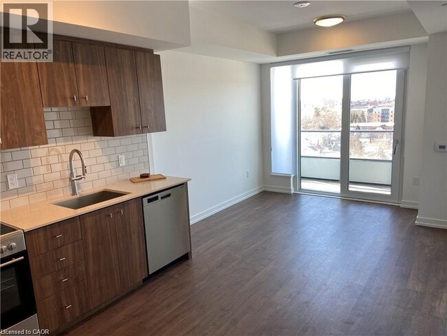 Photo - 5 Wellington St S Unité 808