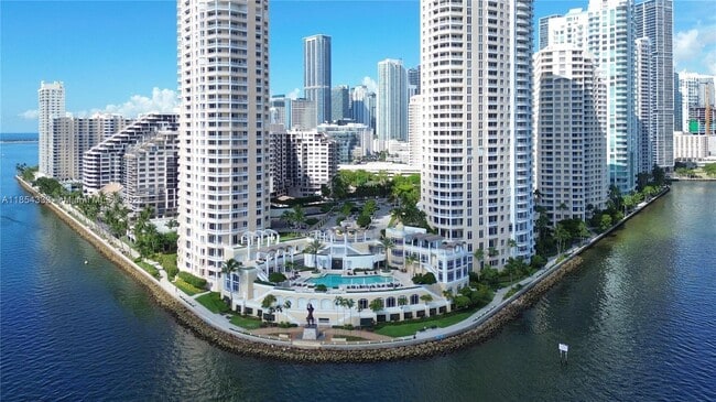 Building Photo - 848 Brickell Key Dr Unit 306 Rental