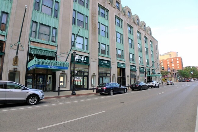 Photo - 807 Church St