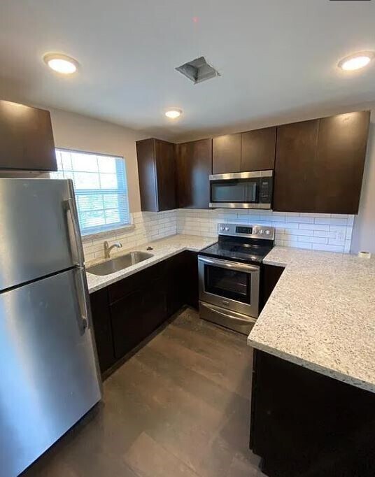 Building Photo - 1723 Alta Vista St Unit C Rental