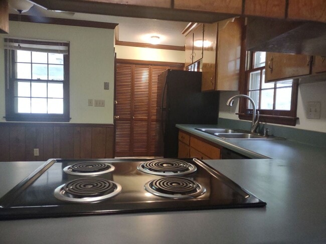 Photo - 732 N Harrison Ave