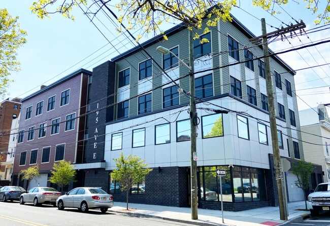 195 Ave E Unit E-301