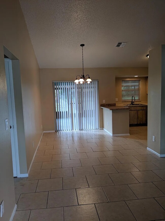 Photo - 3320 Barnsdale Dr