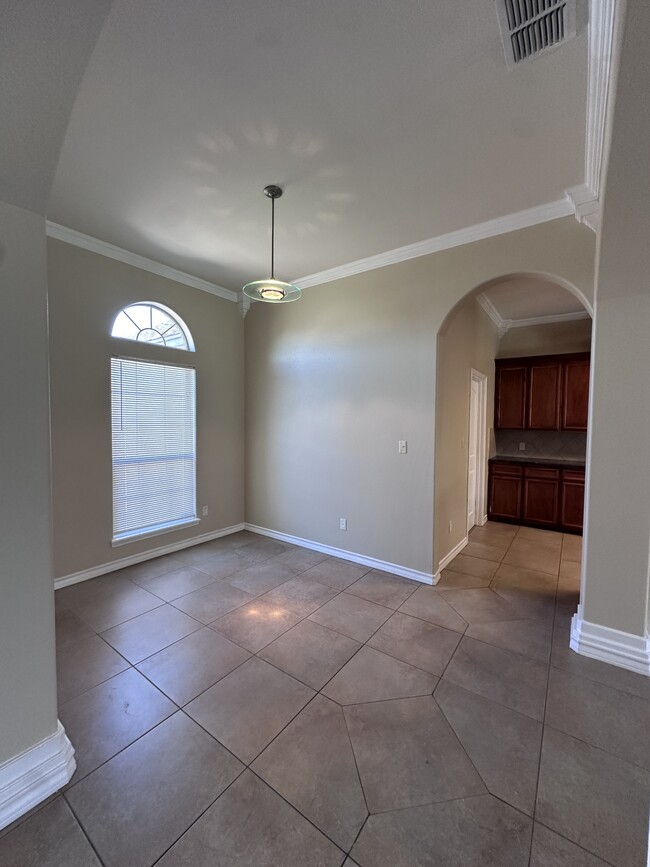 Photo - 5813 Aava Dr